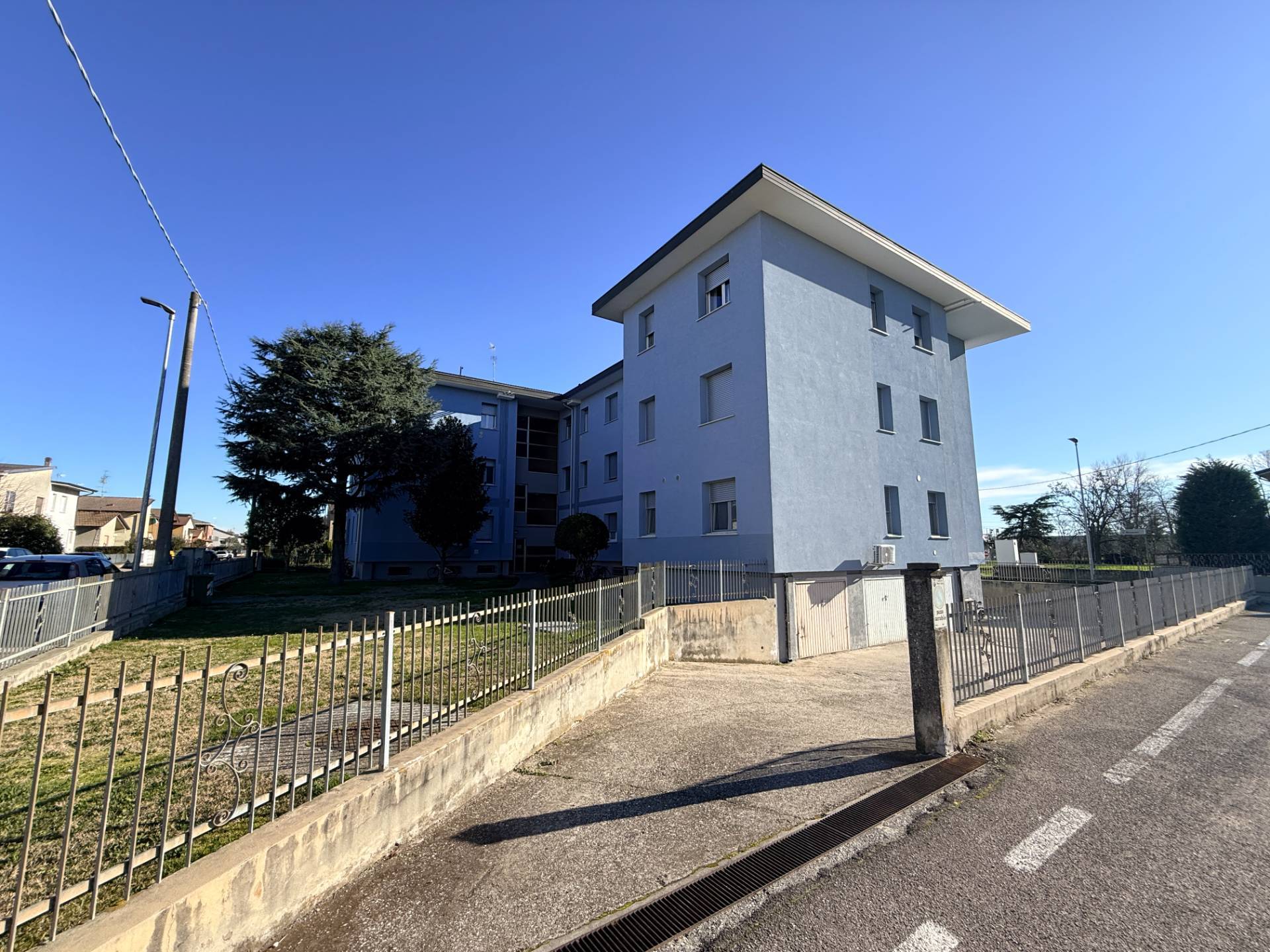 Appartamento al Piano Rialzato in vendita a Poggio Rusco