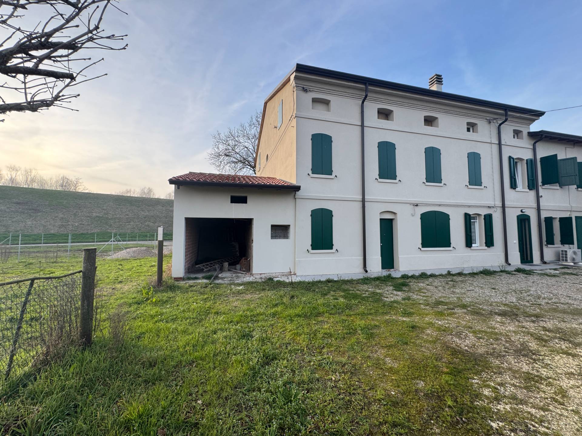 Villa Bifamiliare in vendita a San Possidonio