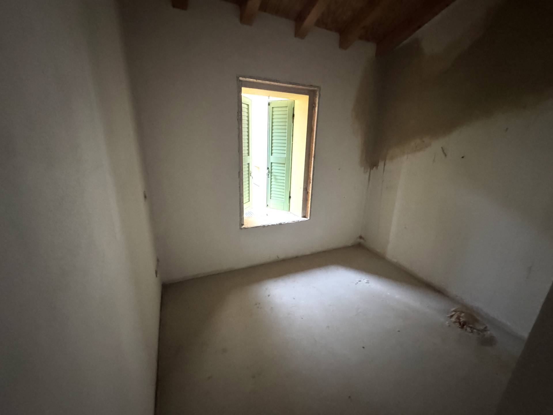 Appartamento con Ingresso Indipendente in vendita a Mirandola