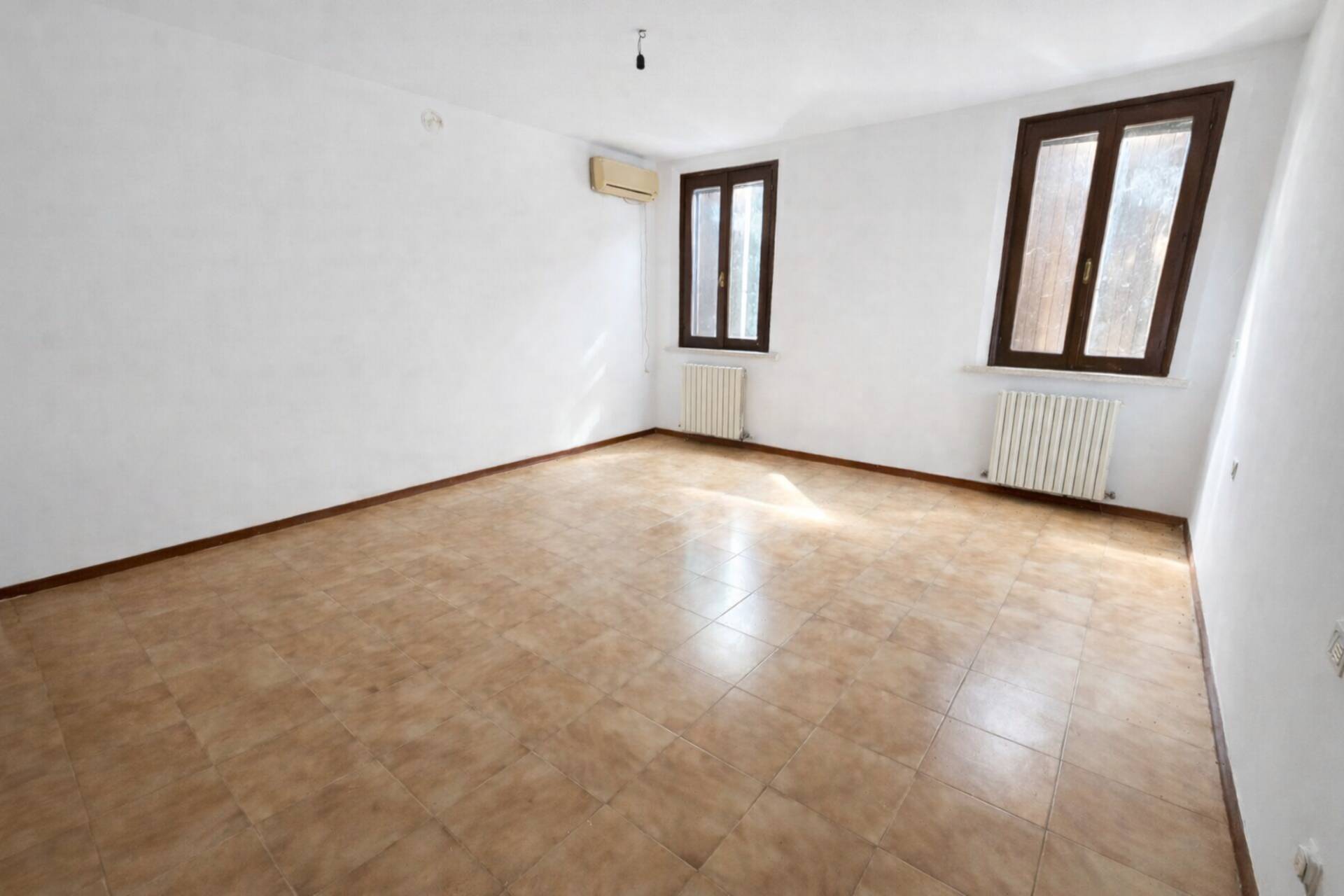 Villa in vendita a Concordia sulla Secchia