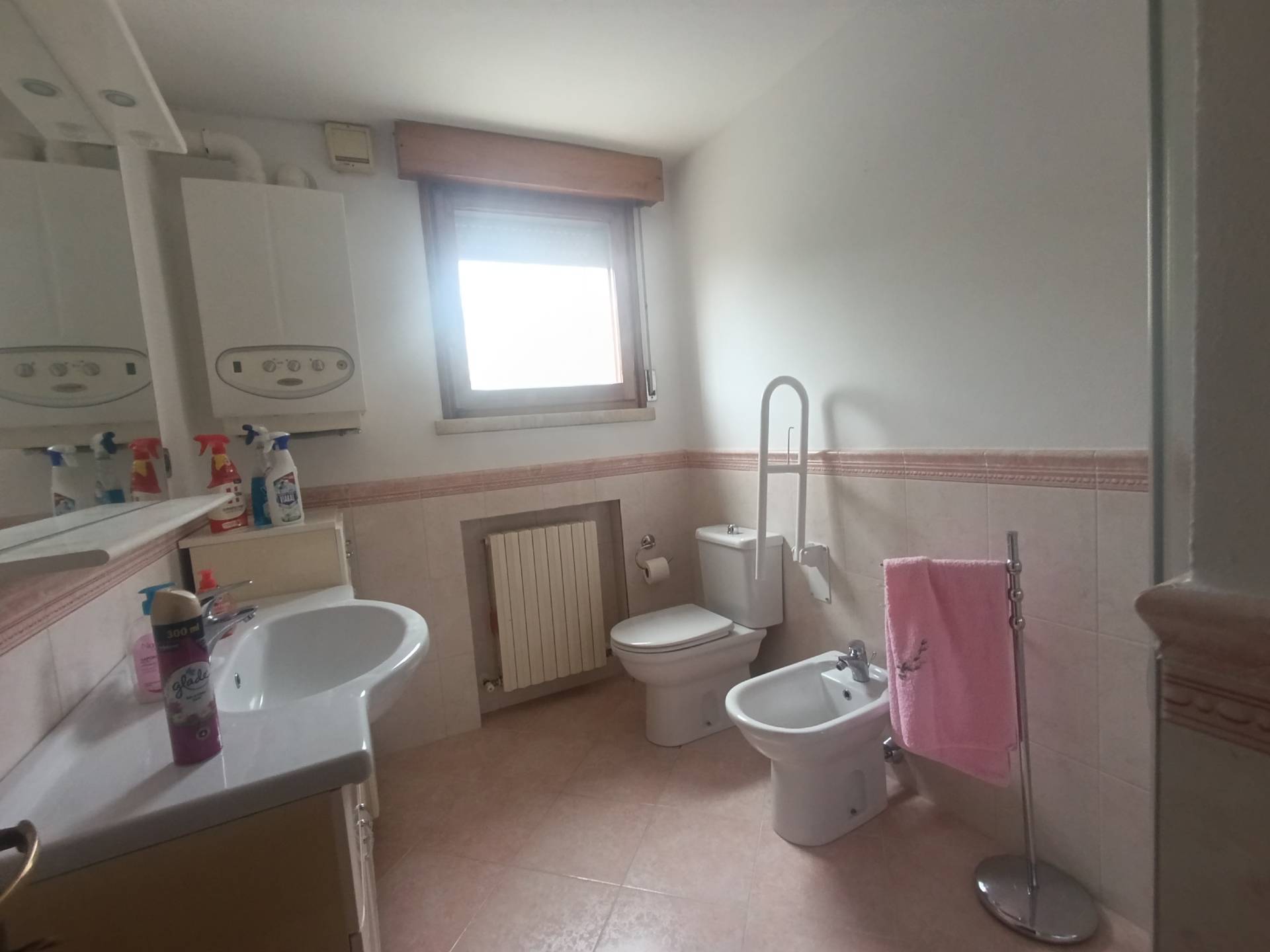 Villa Bifamiliare in affitto a Mirandola, Quarantoli