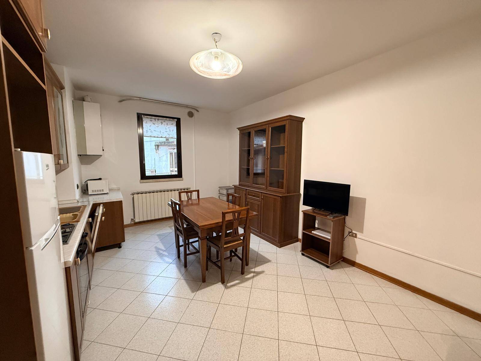 Appartamento al 1� Piano in affitto a Poggio Rusco