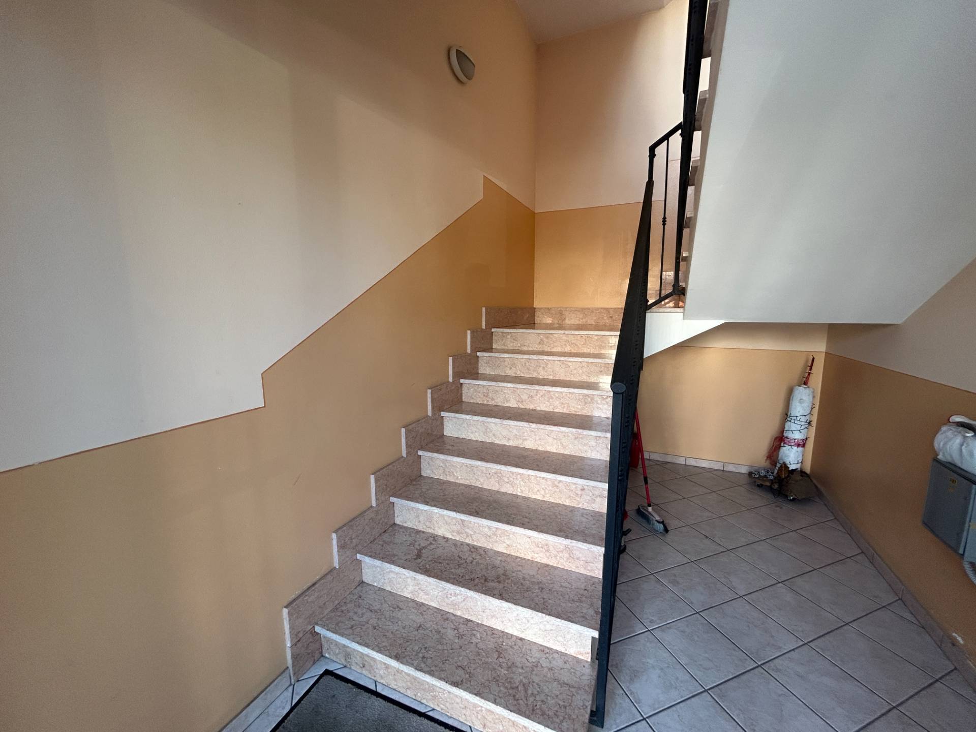 Appartamento al 1� Piano in vendita a Mirandola, Tramuschio