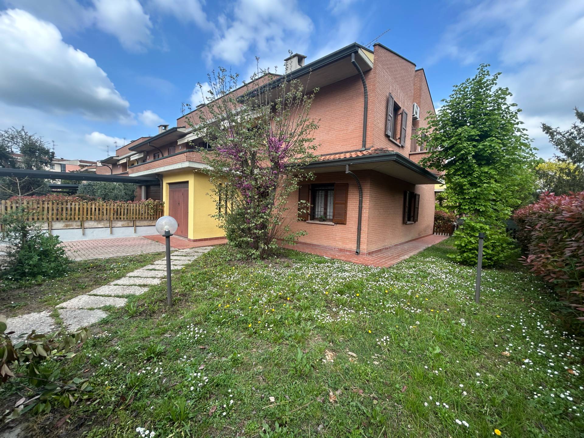 Villa di Testa in vendita a Mirandola