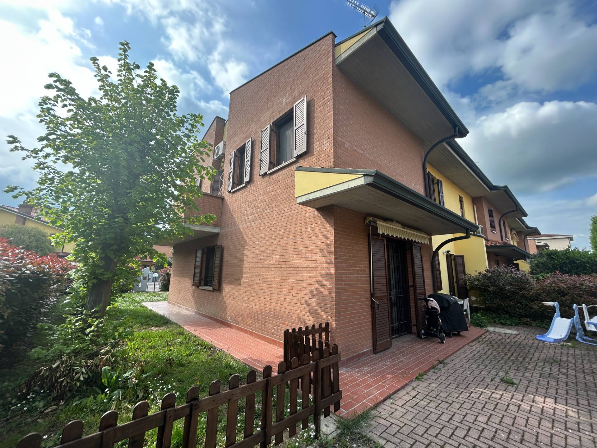 Villa di Testa in vendita a Mirandola