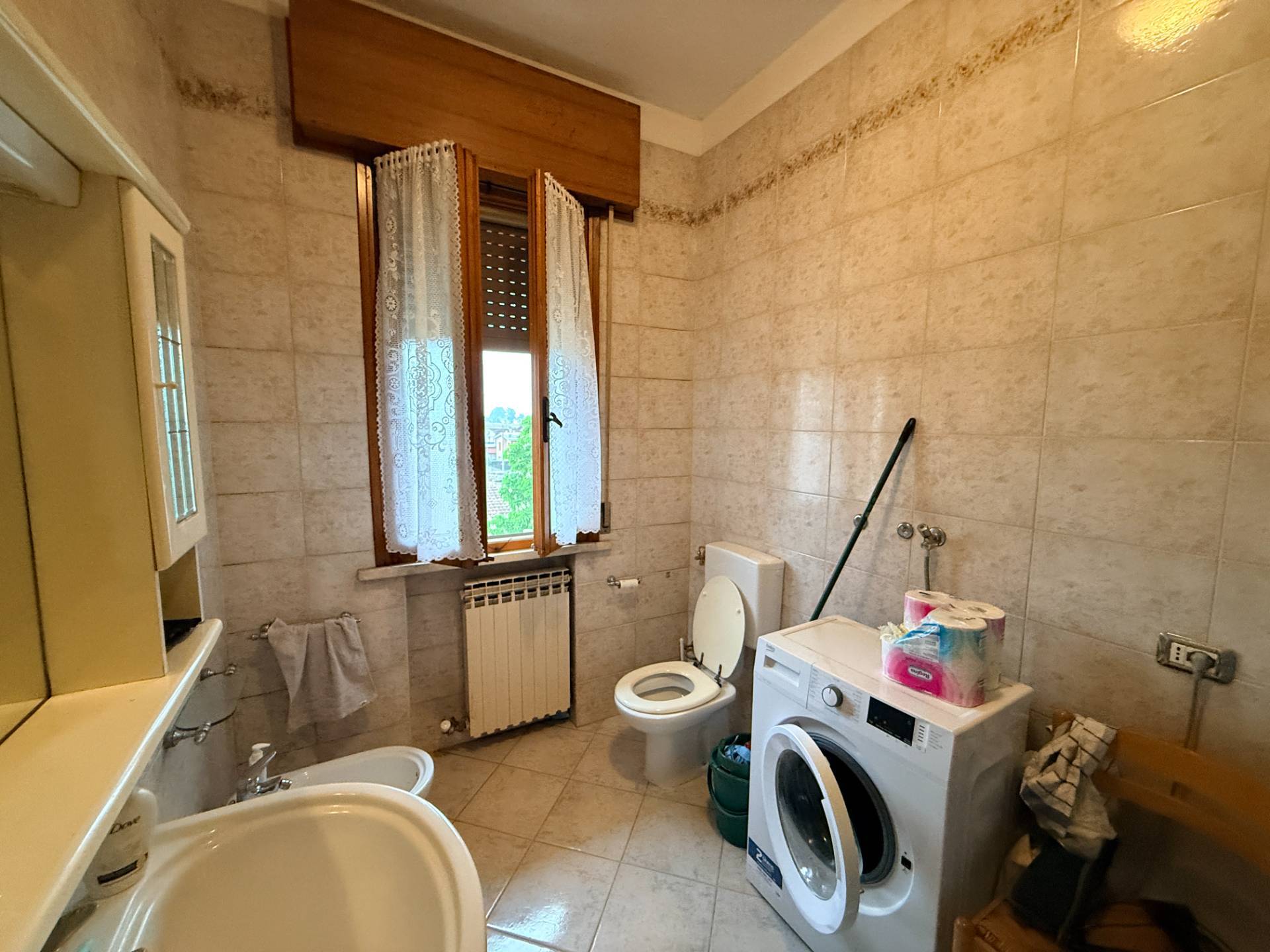 Appartamento al 3� ed Ultimo Piano in vendita a Poggio Rusco