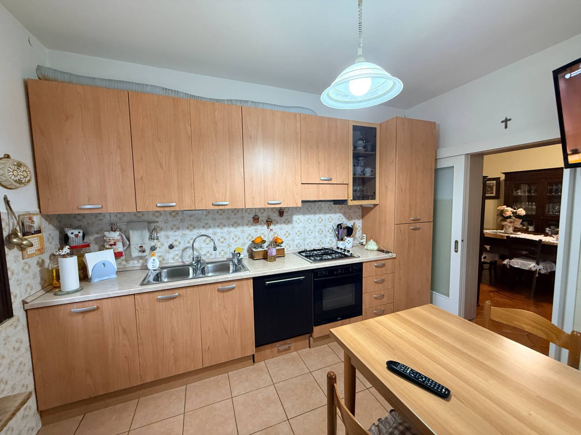 Villa Singola suddivisa in 2 Unit in vendita a Poggio Rusco