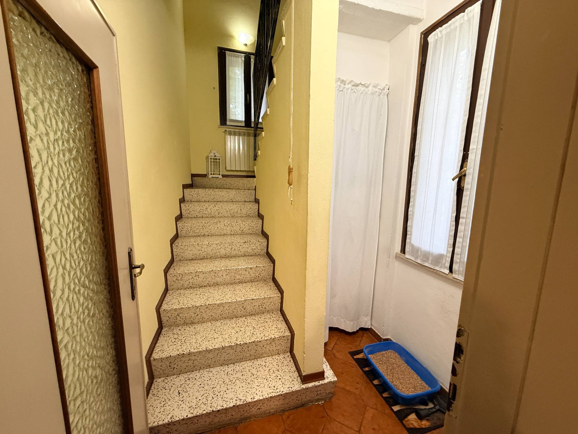 Villa Singola suddivisa in 2 Unit in vendita a Poggio Rusco