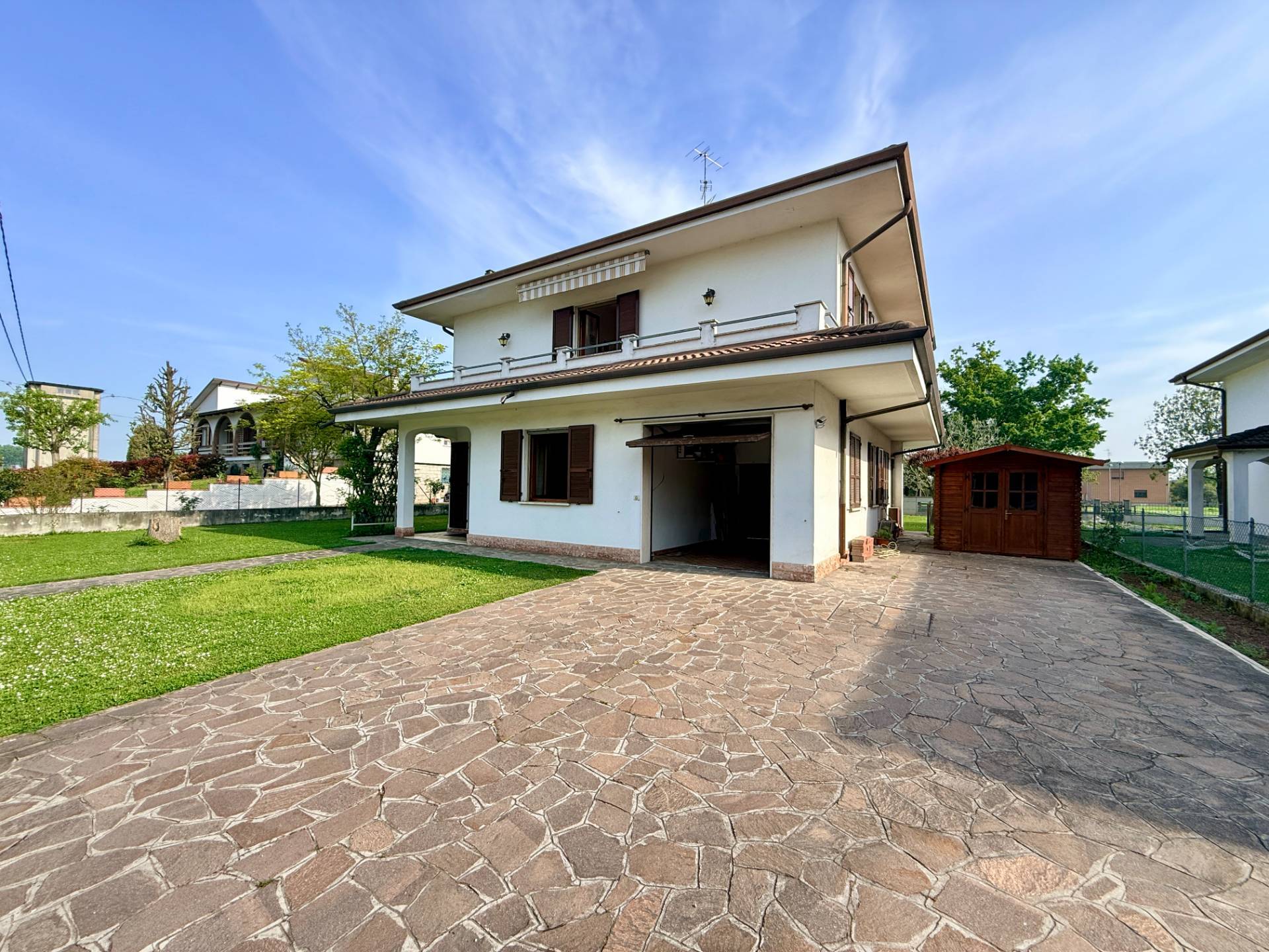 Villa Bifamiliare in vendita a Poggio Rusco