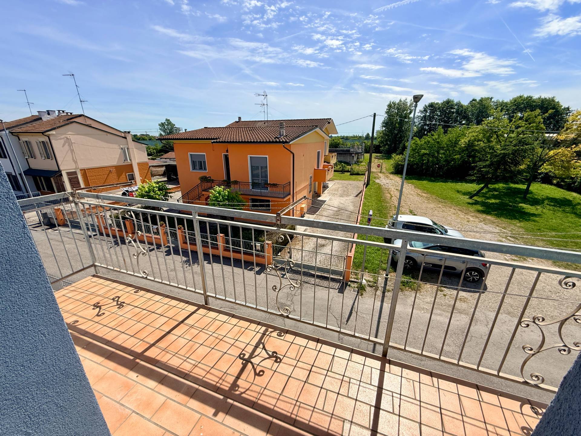 Appartamento al 1� Piano in vendita a Poggio Rusco