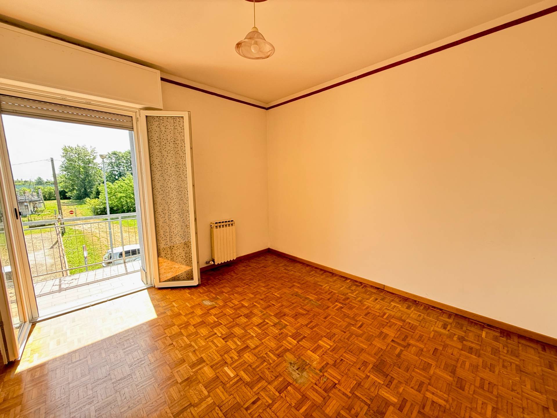 Appartamento al 1� Piano in vendita a Poggio Rusco