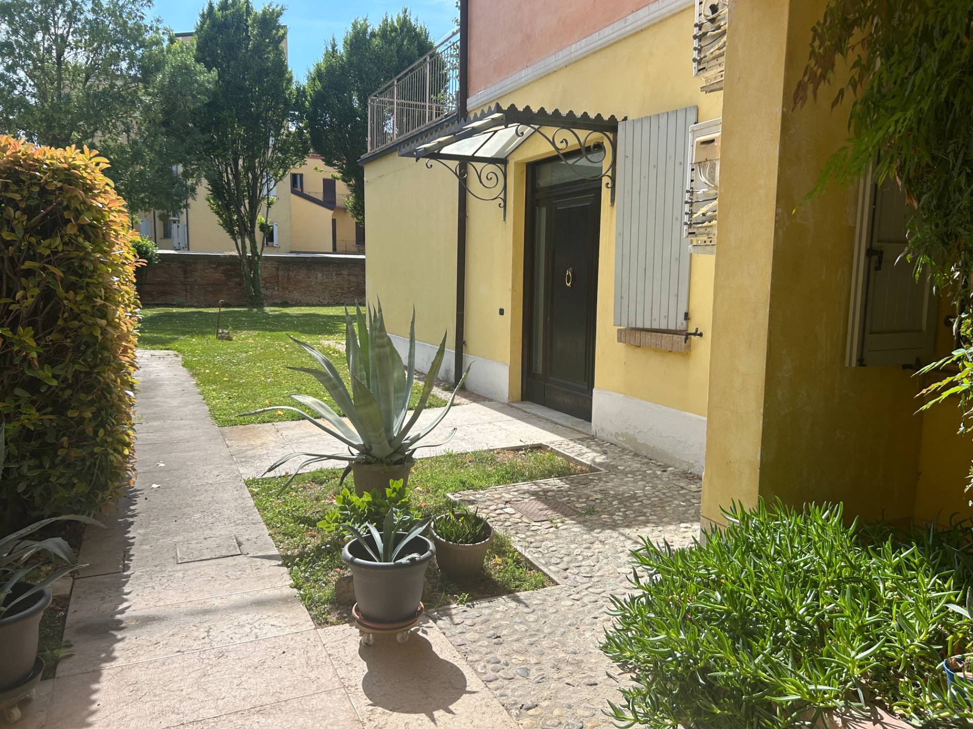Appartamento al Piano Terra in vendita a Mirandola