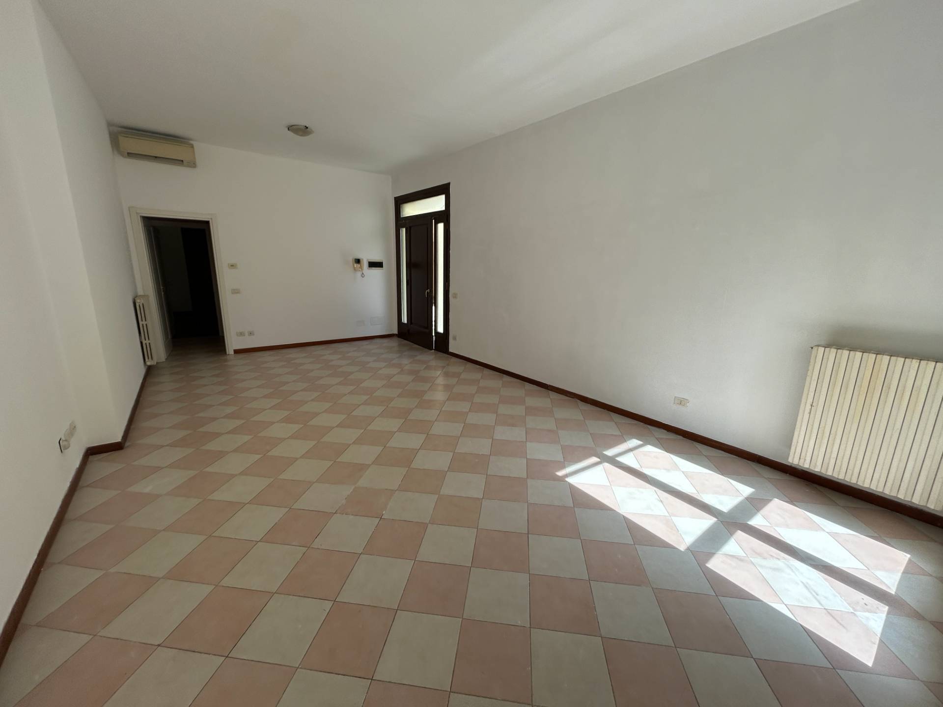 Appartamento al Piano Terra in vendita a Mirandola