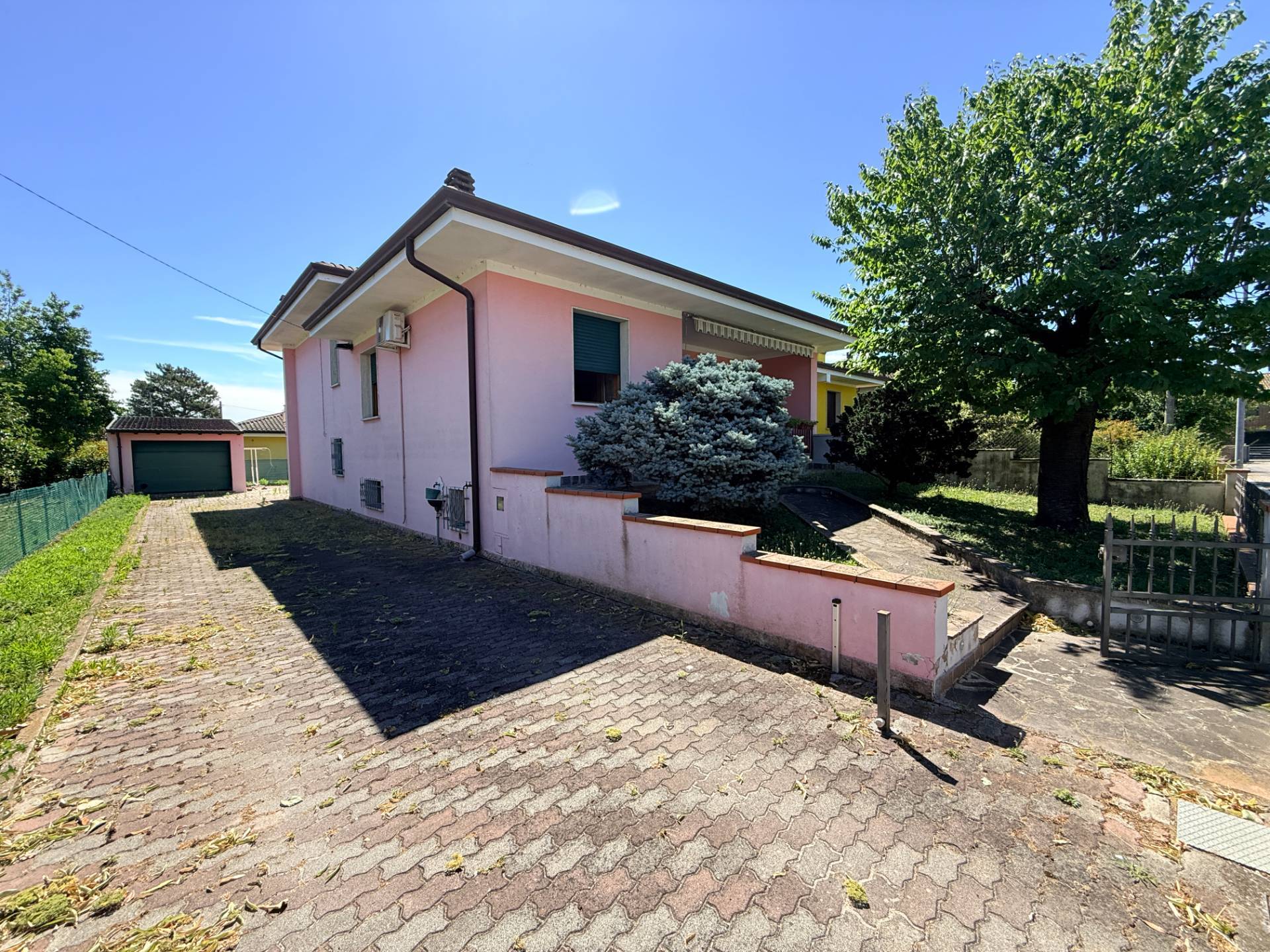 Villa Bifamiliare in vendita a Magnacavallo