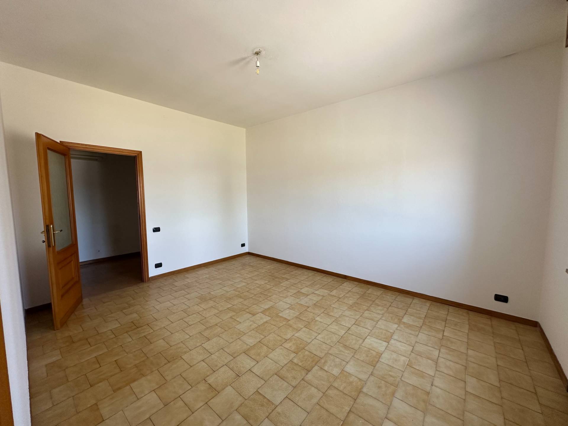 Appartamento con ingresso Indipendente e Terrazzo in vendita a Mirandola