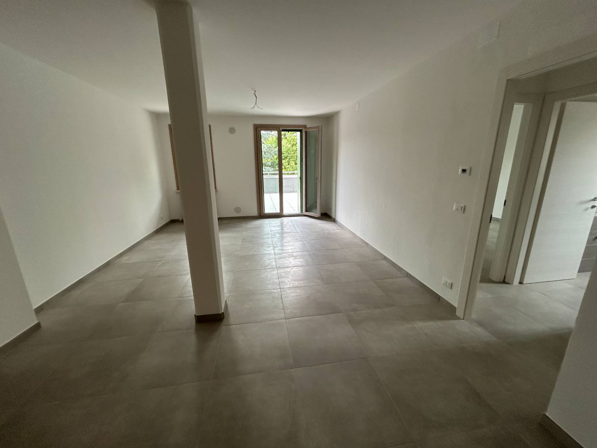 Appartamento al 1� Piano in vendita a Poggio Rusco