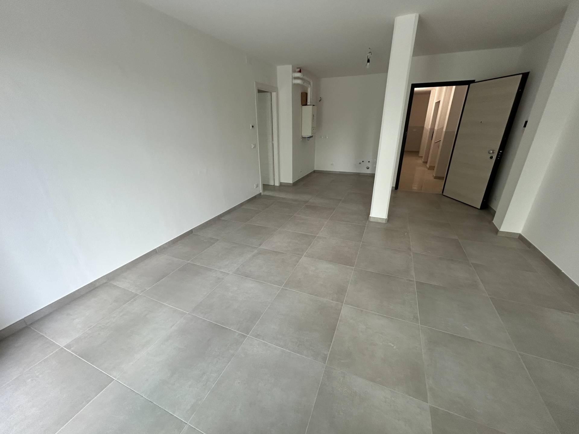 Appartamento al 1� Piano in vendita a Poggio Rusco