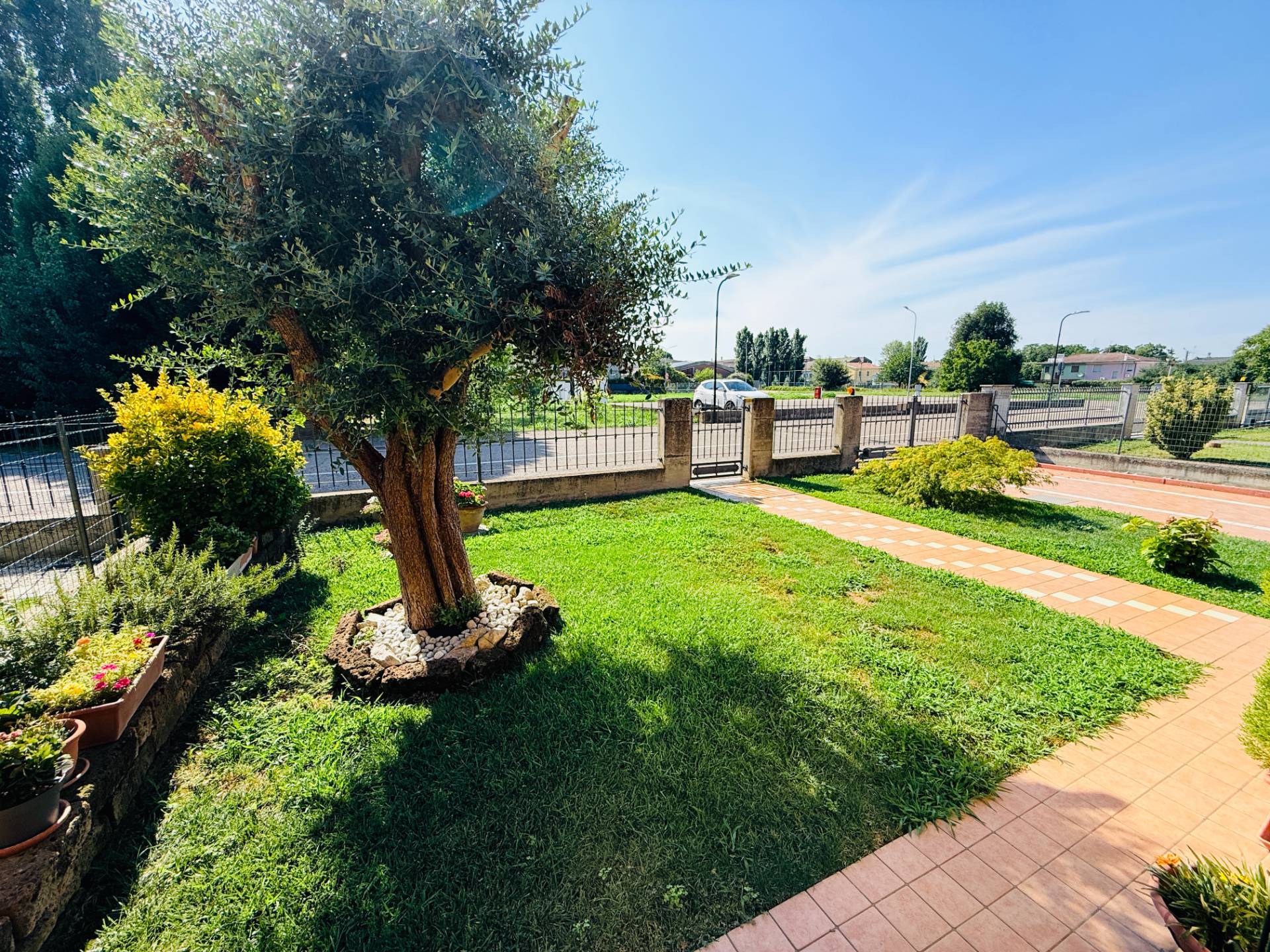 Villa di Testa in vendita a Borgo Mantovano