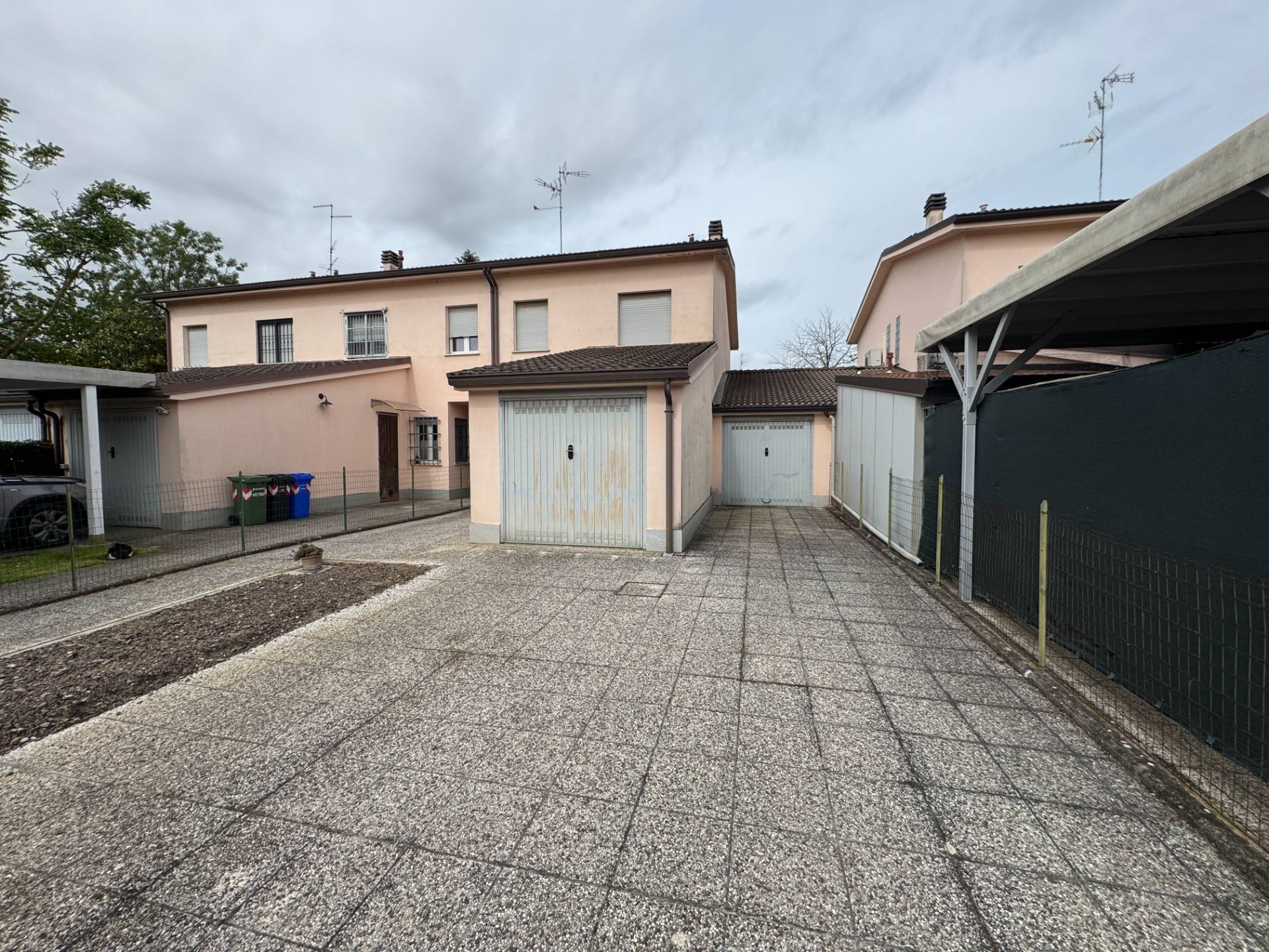 Porzione di Casa con Giardino in vendita a Concordia sulla Secchia