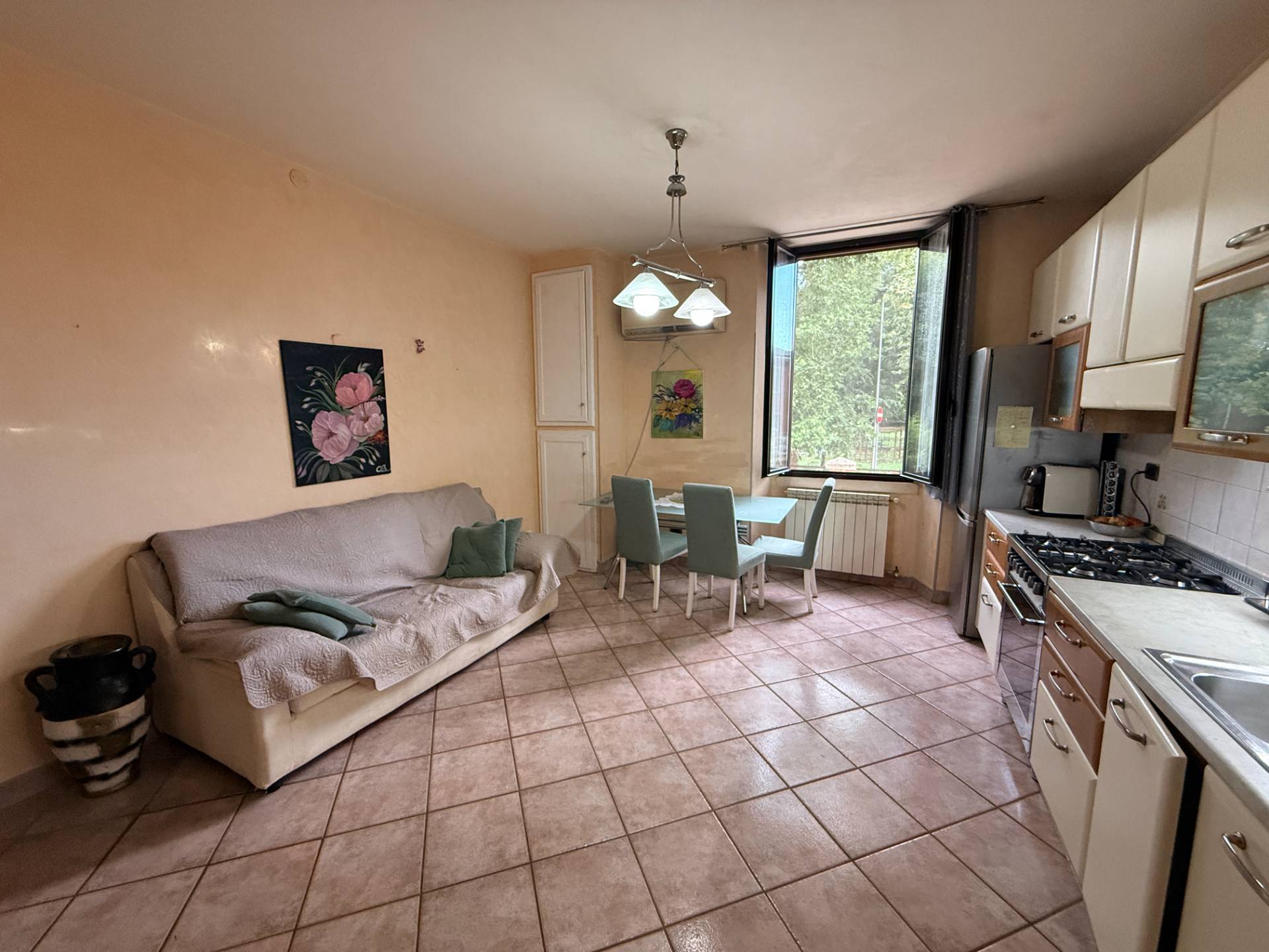 Appartamento al 1� Piano in vendita a Poggio Rusco