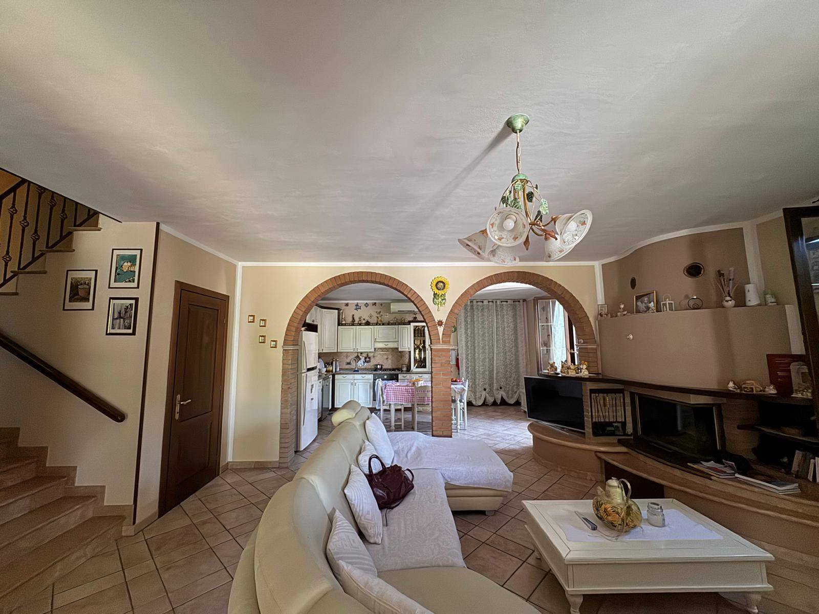 Villa Singola in vendita a Bondeno, Pilastri