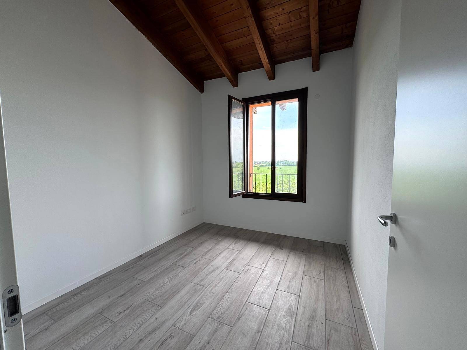 Appartamento al 3� ed Ultimo Piano in vendita a Concordia sulla Secchia, Fossa
