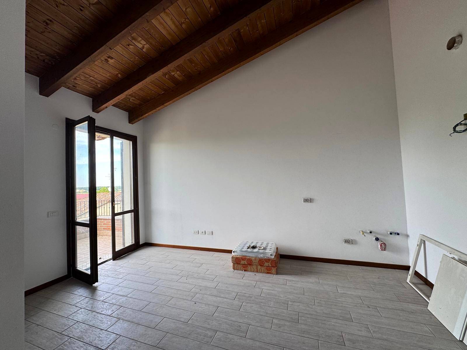 Appartamento al 3� ed Ultimo Piano in vendita a Concordia sulla Secchia, Fossa