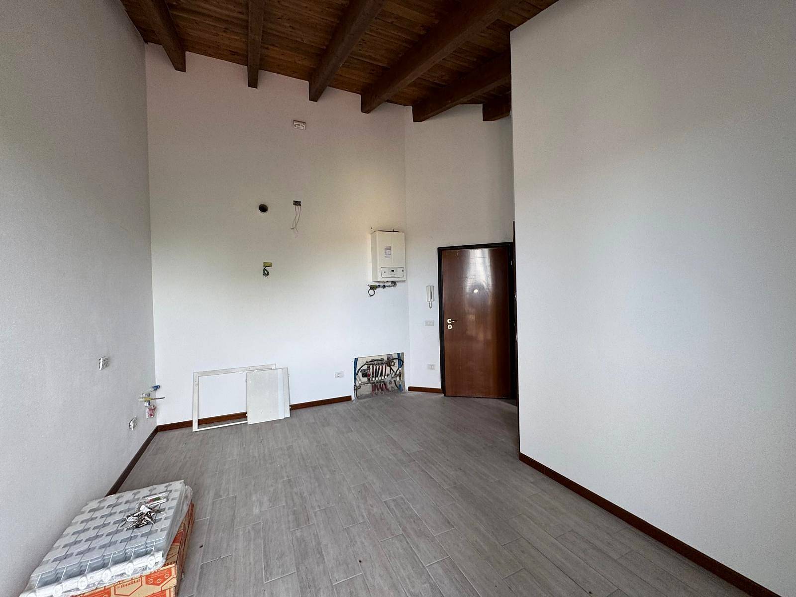 Appartamento al 3� ed Ultimo Piano in vendita a Concordia sulla Secchia, Fossa