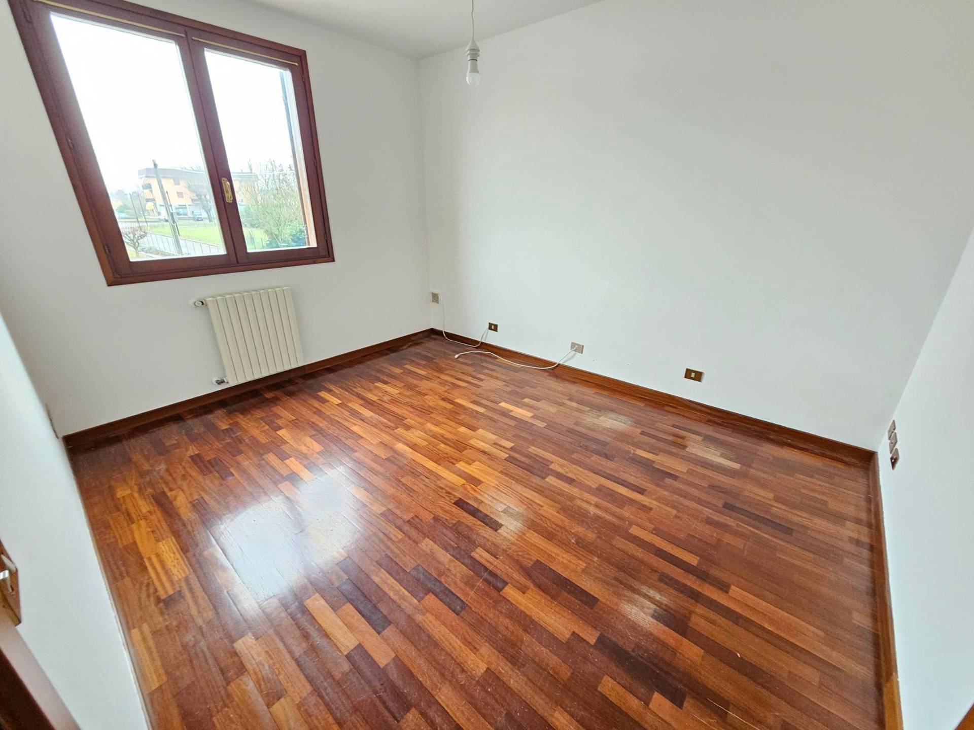 Appartamento al 1� Piano in vendita a Medolla