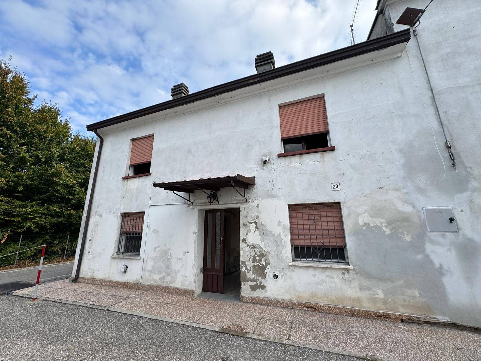 Porzione di Casa con Giardino in vendita a Concordia sulla Secchia, Fossa