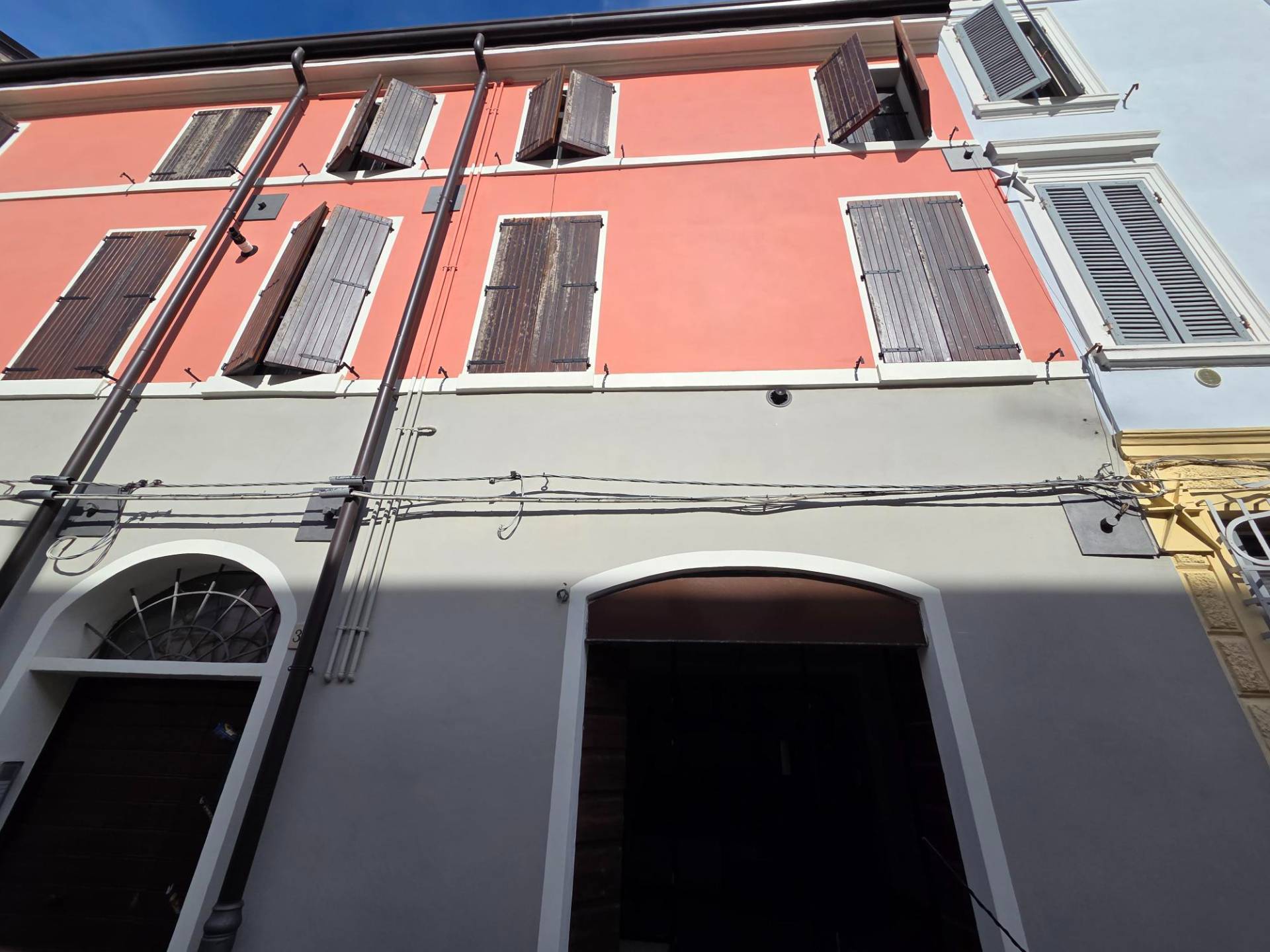 Negozio in vendita a Mirandola