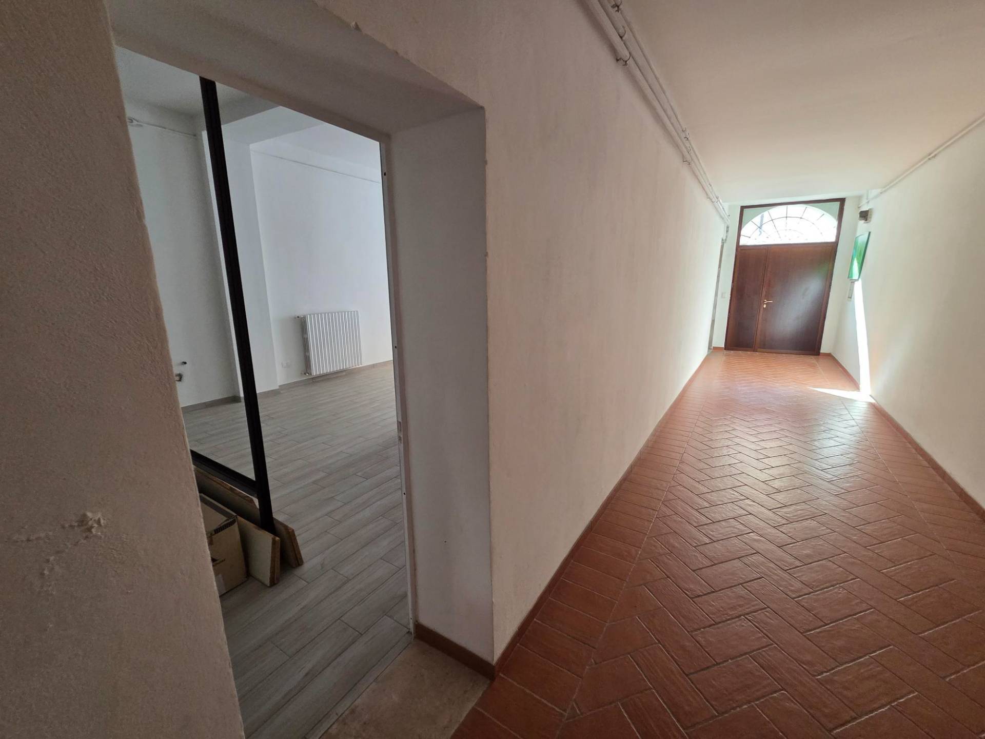 Negozio in vendita a Mirandola