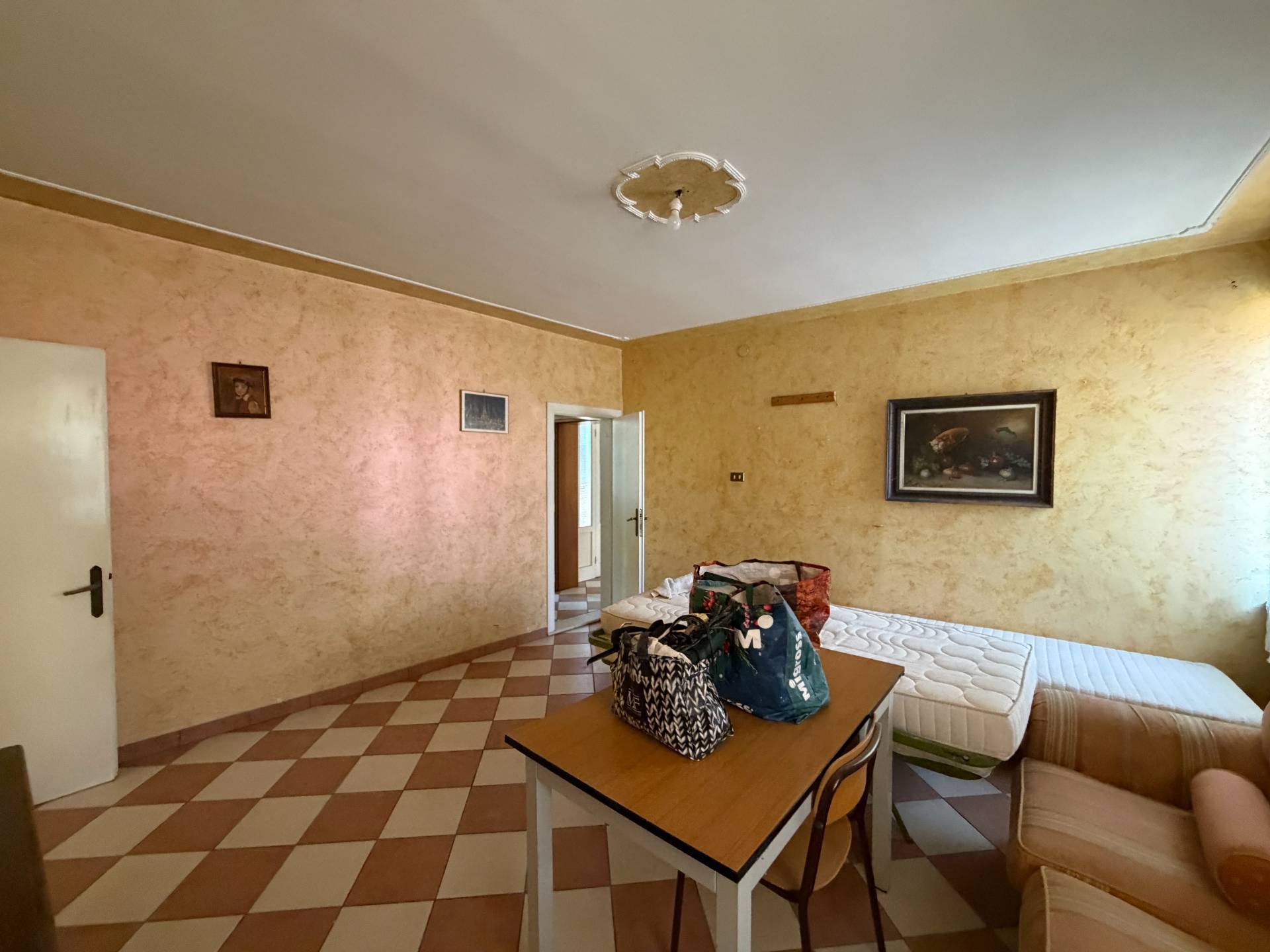 Villa Singola suddivisa in 2 Unit in vendita a Ostiglia