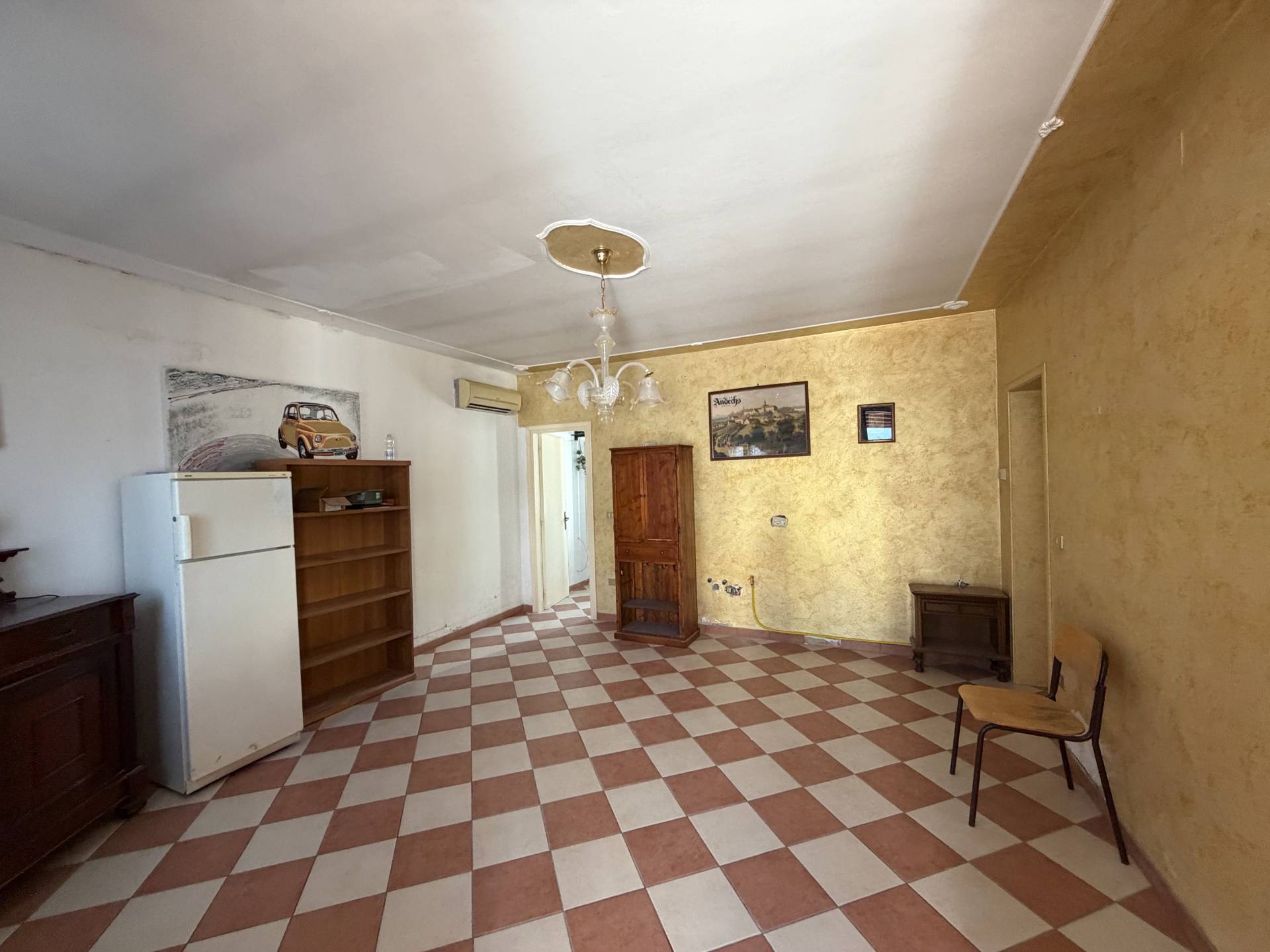 Villa Singola suddivisa in 2 Unit in vendita a Ostiglia