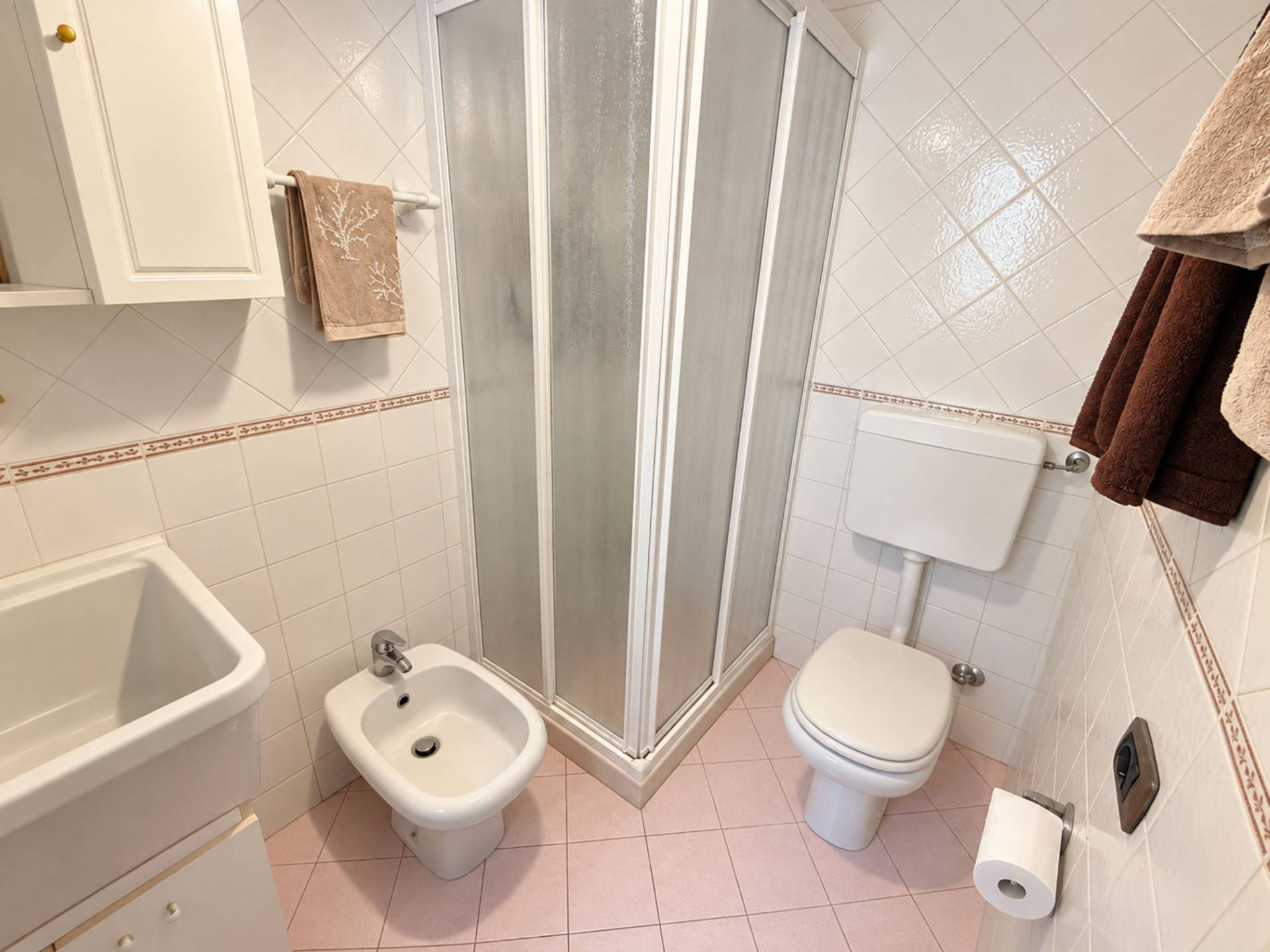 Appartamento con Ingresso Indipendente e Giardino Privato in vendita a Mirandola