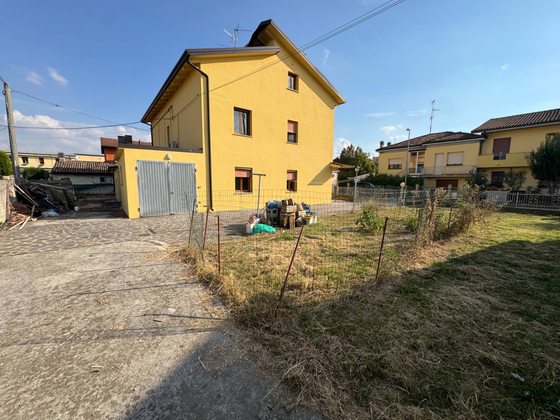 Appartamento su 2 livelli con Giardino Privato in vendita a Finale Emilia