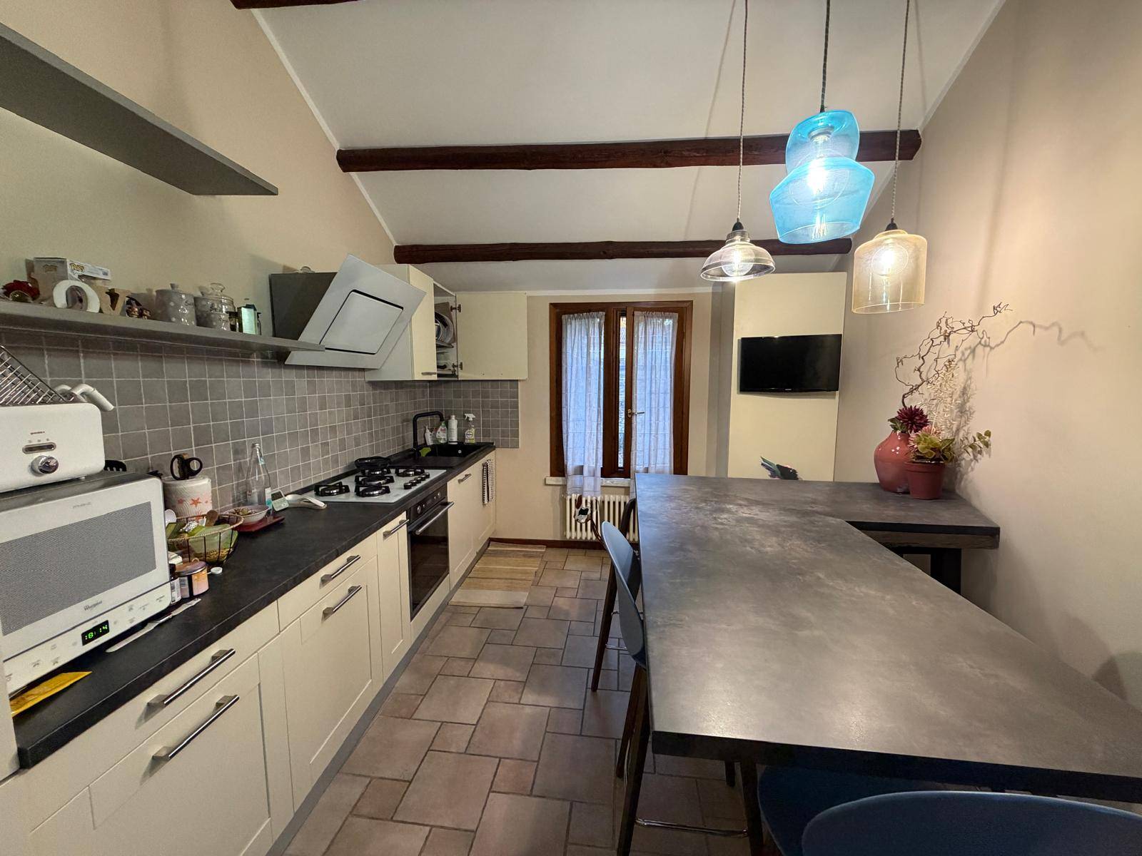 Appartamento con Ingresso Indipendente in vendita a Ostiglia