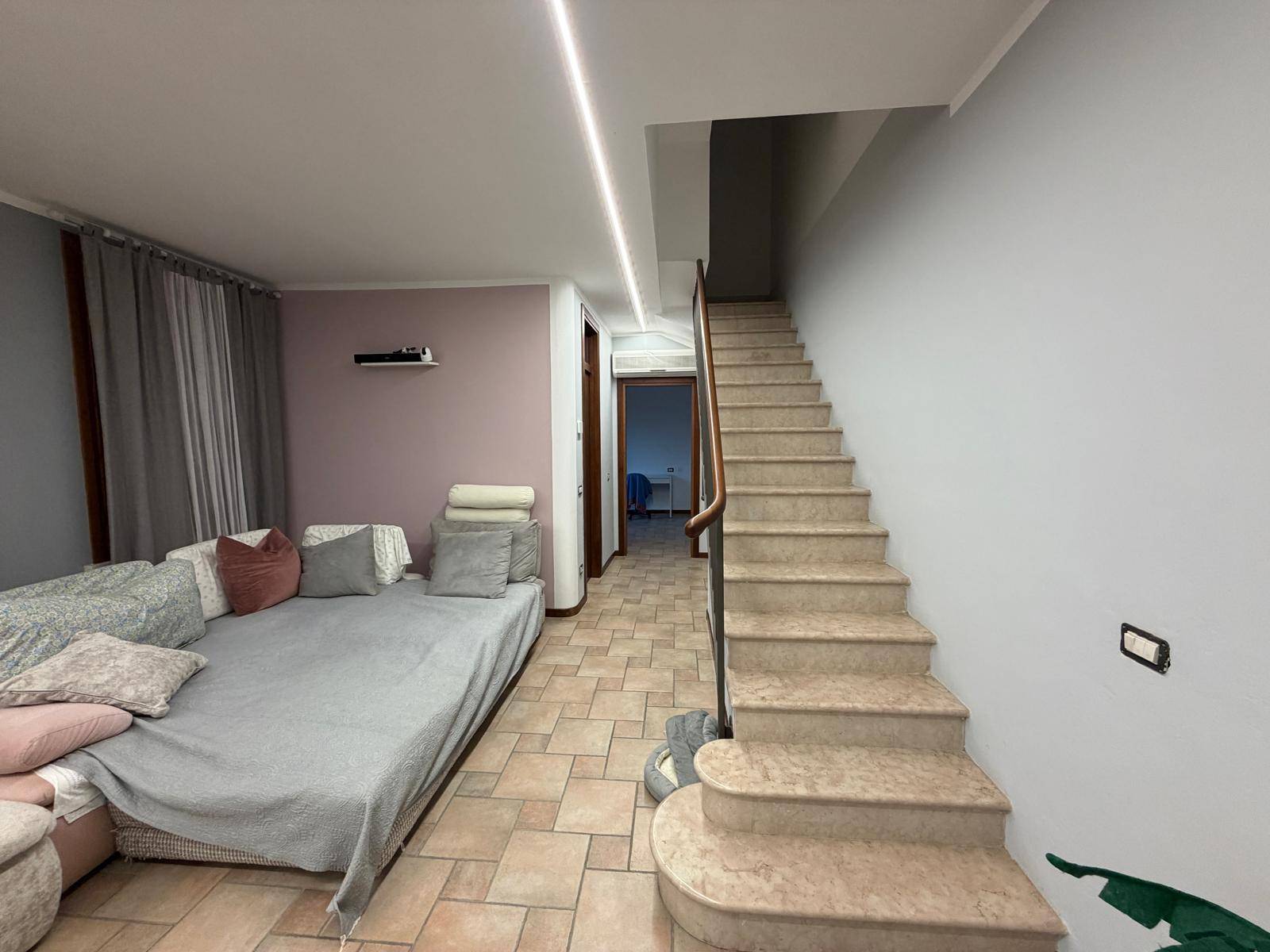 Appartamento con Ingresso Indipendente in vendita a Ostiglia