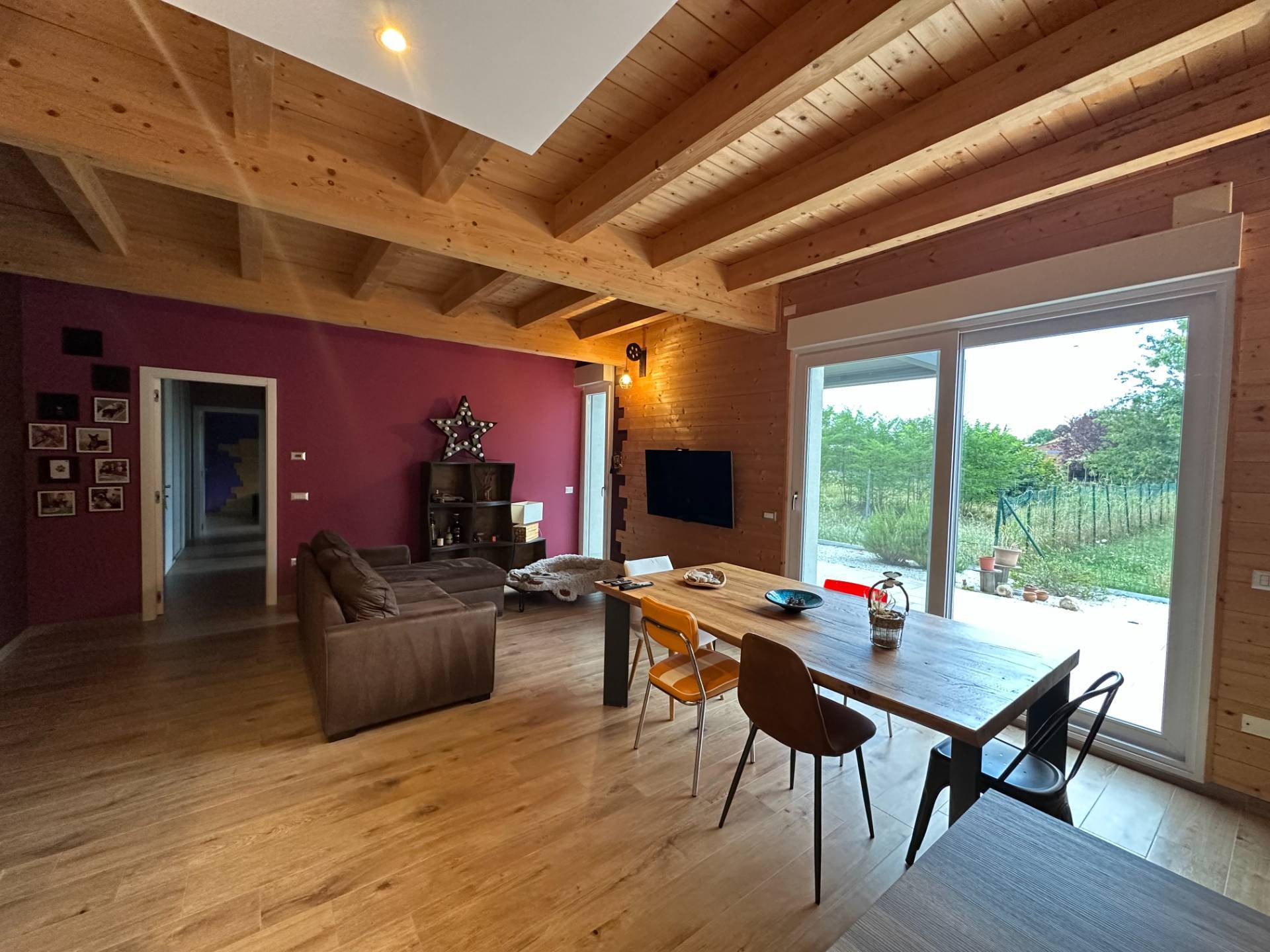 Appartamento con Giardino Privato in vendita a Mirandola