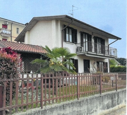 Villetta a schiera con giardino in via alessandro manzoni 9, Vaprio d'Adda