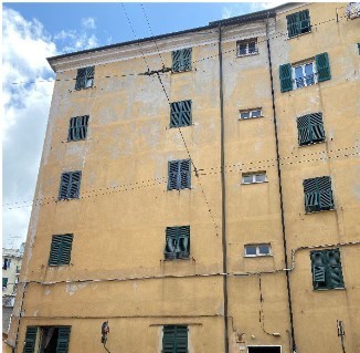 Appartamento con terrazzo in via garello 6, Genova