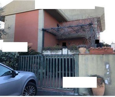 Villa con giardino in viale giuseppe lain 4, Catania