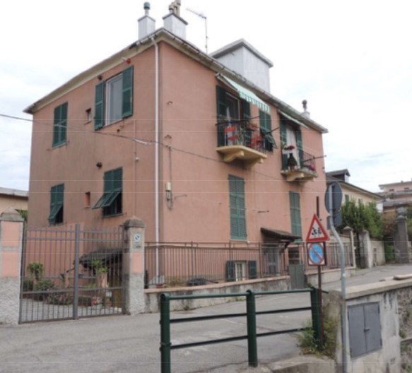 Appartamento da ristrutturare in piazza della chiesa di murta 6, Genova