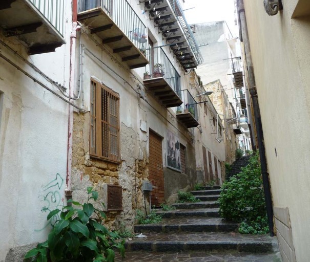 Quadrilocale da ristrutturare in cortile lauricella 2, Agrigento