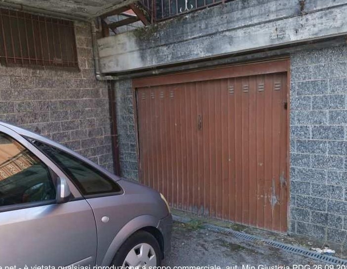 Box/Garage 21mq con box in via piave 8, Cengio