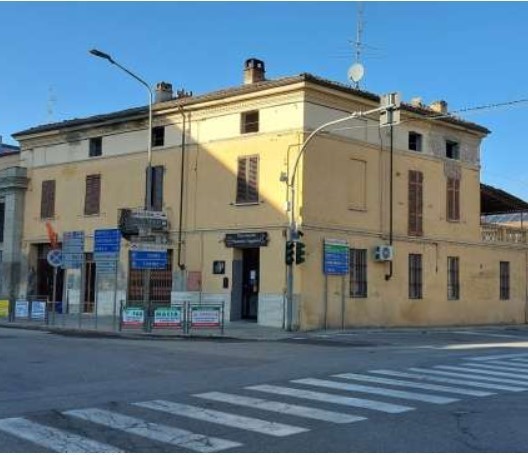 Casa indipendente da ristrutturare in corso cavour 113, Trino