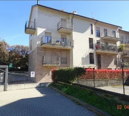 Casa indipendente con terrazzi in strada comunale di sassi 20, Torino