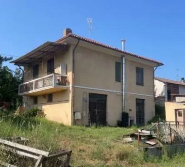 Villa con giardino in via case sparse 5, Castelletto Molina