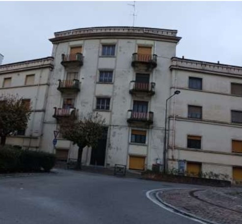 Appartamento con terrazzo in largo costituzione della repubblica 1, Valenza