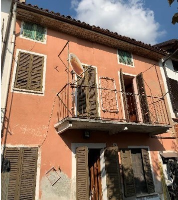 Villetta a schiera da ristrutturare in via san martino 7, Borgo San Martino